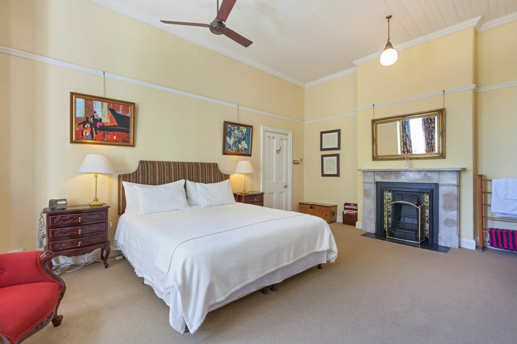 Medindi Manor Hotel Cape Town Exterior photo